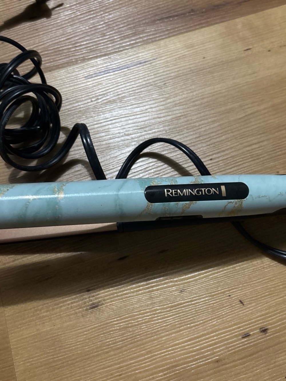Remington Mint Marble Flat Iron with Gold Accents